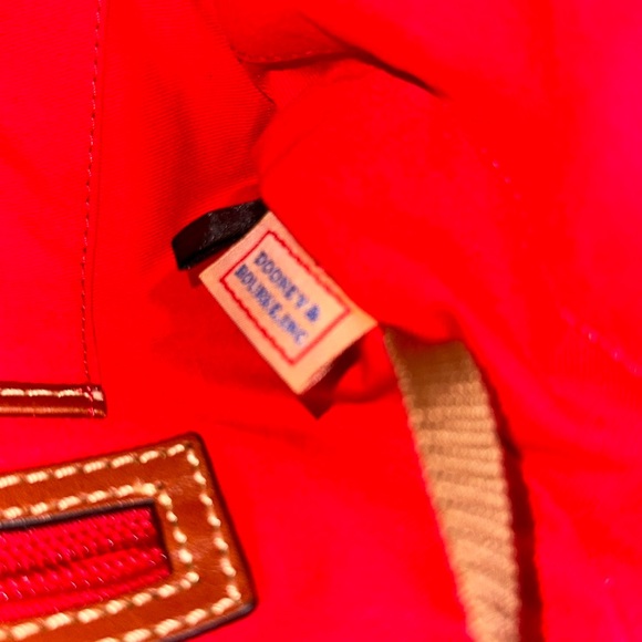 Dooney and bourke yellow leather cross body purse - Picture 8 of 9